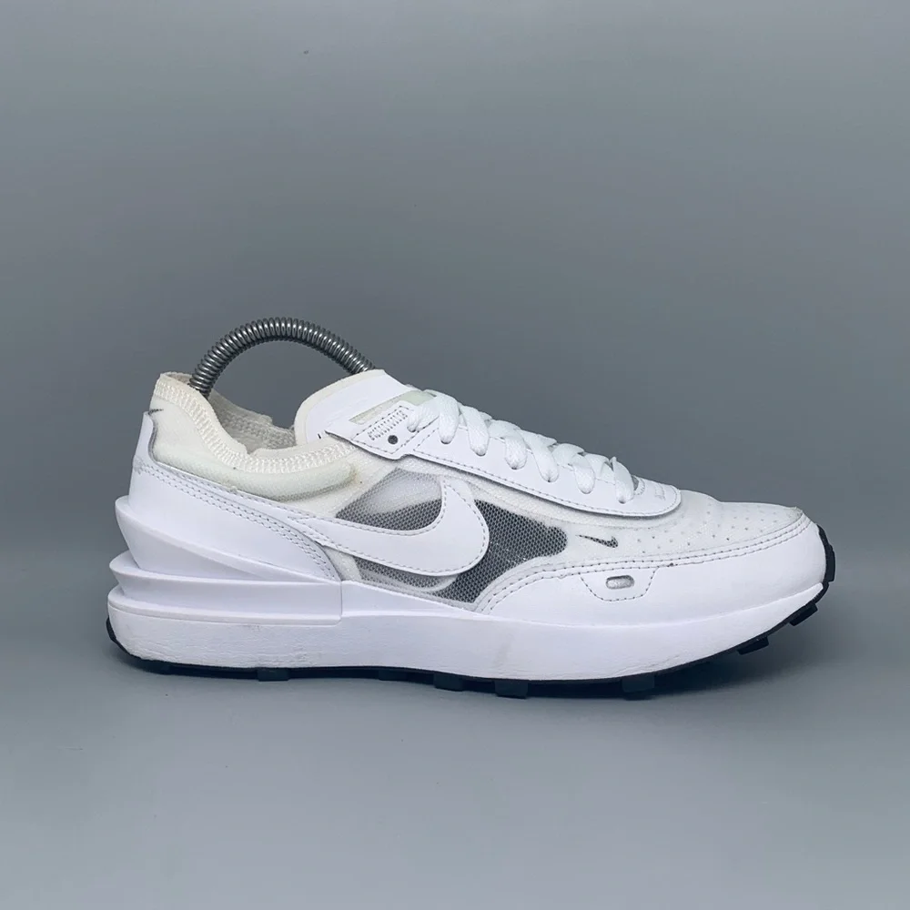 Nike Waffle One White Running Shoes DC2533‑103 Women’s Sz‎ 9